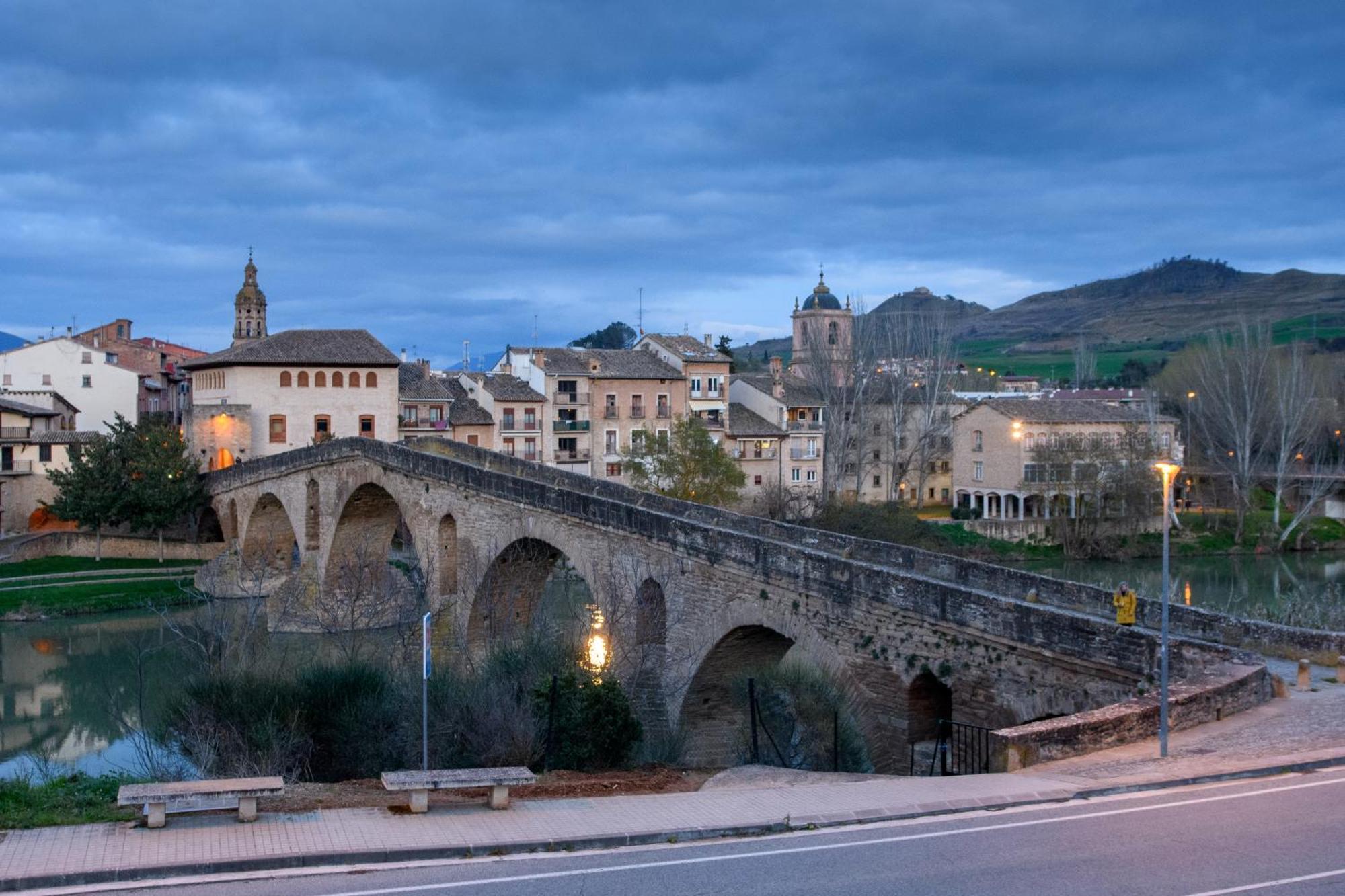 Albergue Estrella Guia Puente la Reina Extérieur photo